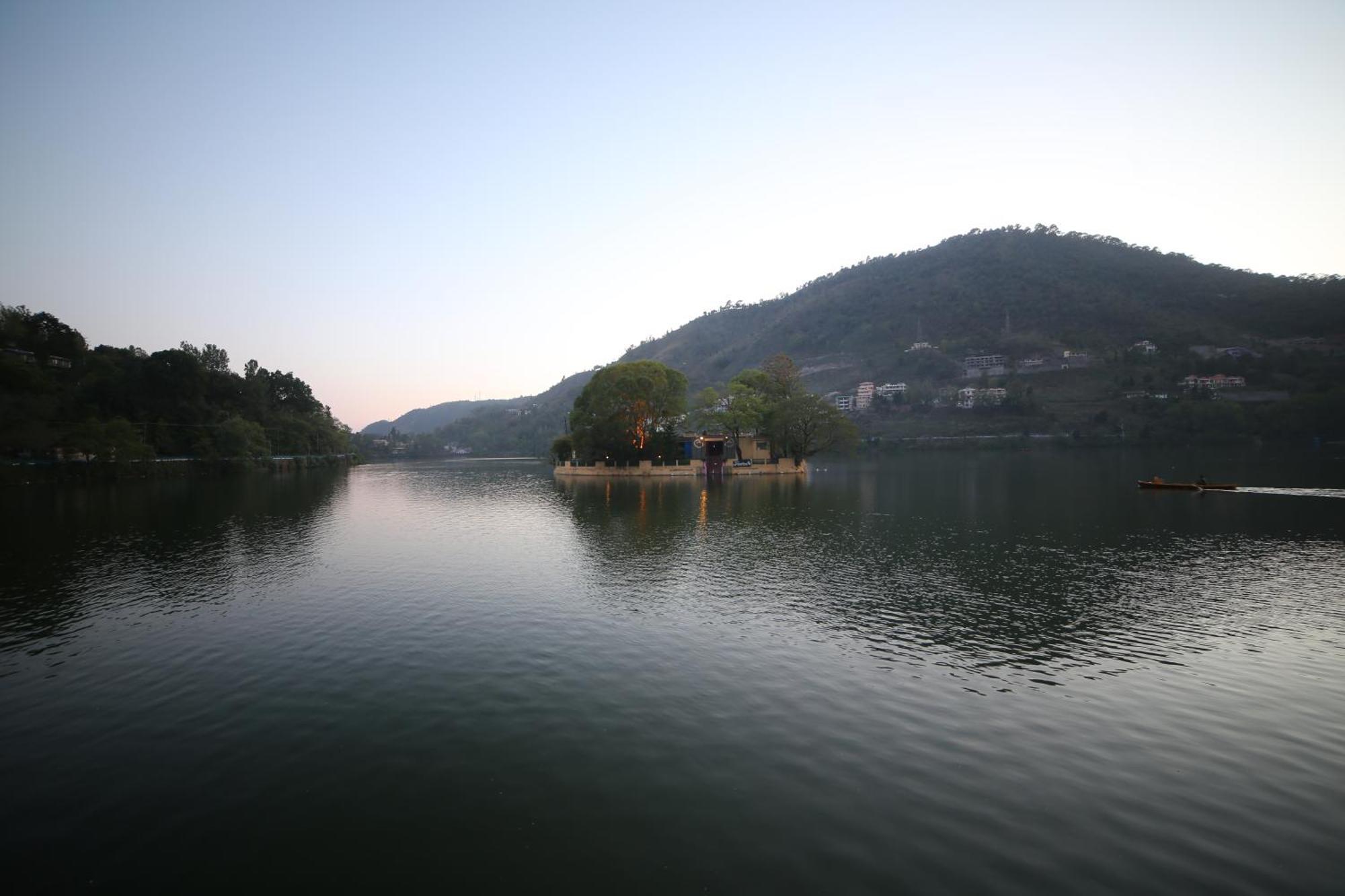 Royal Rosette Lake View Bhimtal Nainital Eksteriør billede